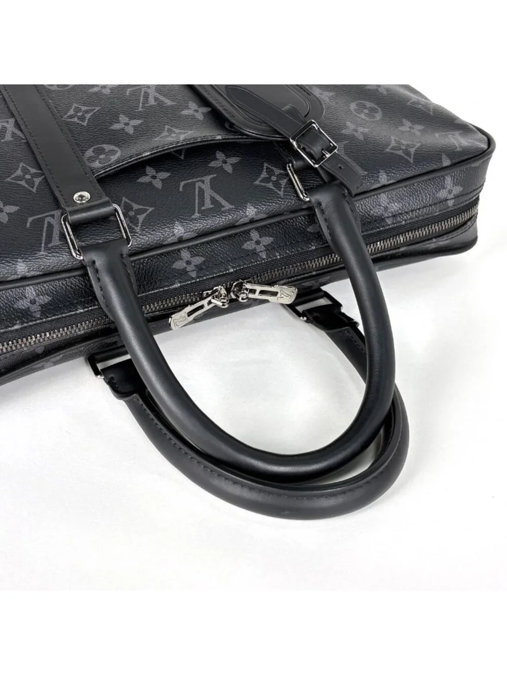 Louis Vuitton Porte Documents Voyage Briefcase Business Monogram Eclipse Noir